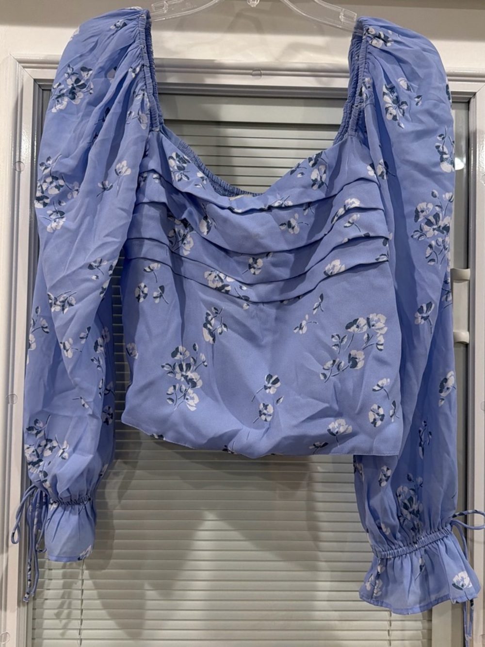 Abercrombie & Fitch Blue Floral Puff-Sleeve Women’s Top